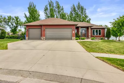 5831 Autumn Drive S, Fargo, ND 58104 - Photo 1