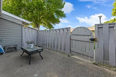 1402 McNally Drive #B, Winona, MN 55987 - Photo 15