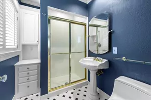 1724 Summit Ave, Minneapolis, MN 55403 - Photo 33