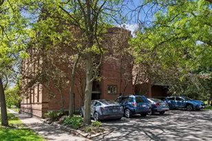 561 Laurel Ave, Saint Paul, MN 55102 - Photo 25