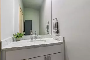 561 Laurel Ave, Saint Paul, MN 55102 - Photo 19