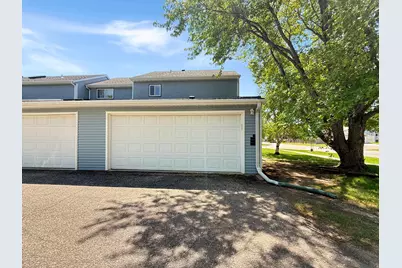 1731 27th Avenue S, Fargo,  58103 - Photo 3