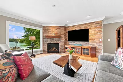 2501 Silver Lane NE, Saint Paul, MN 55421 - Photo 3