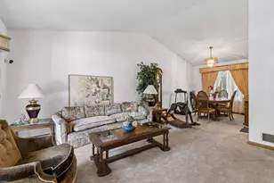 17088 Hamilton Dr, Lakeville, MN 55044 - Photo 5