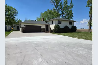 612 7th Street NE, Dilworth, MN 56529 - Photo 1