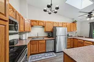 4376 Arden View Ct, Arden Hills, MN 55112 - Photo 15