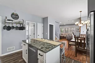 1109 Lawson Ave E, Saint Paul, MN 55106 - Photo 15