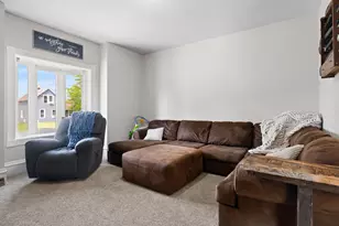 809 Home St, Kenyon, MN 55946 - Photo 17
