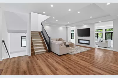 5717 W 68th Street, Edina, MN 55439 - Photo 5