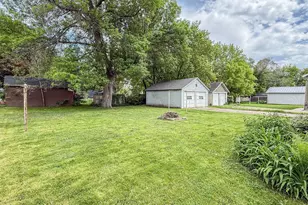 409 9th St SW, Willmar, MN 56201 - Photo 5