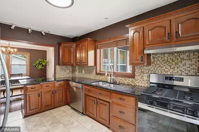 1665 Victoria Street N, Saint Paul, MN 55117 - Photo 17