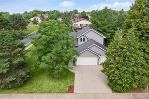 9994 Dunberry Cir, Eden Prairie, MN 55347 - Photo 37