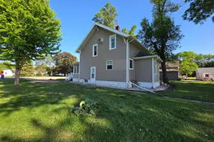 206 N Brook Ave, Porter, MN 56280 - Photo 5