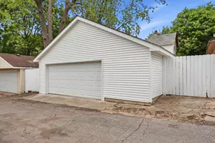 916 Magnolia Ave E, Saint Paul, MN 55106 - Photo 43
