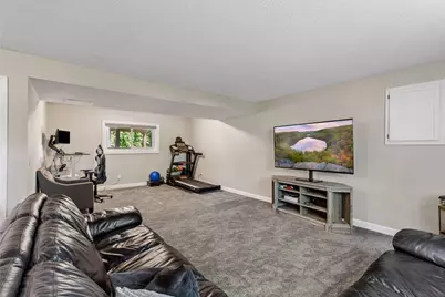 9056 Glacier Road, Woodbury, MN 55125 - Photo 27