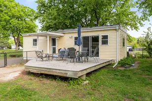 7417 Shirley Pl, Crystal, MN 55428 - Photo 33
