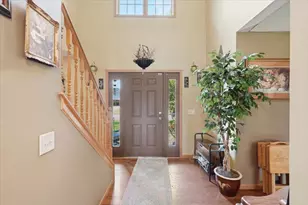 1374 Pheasant Run, New Richmond, WI 54017 - Photo 3