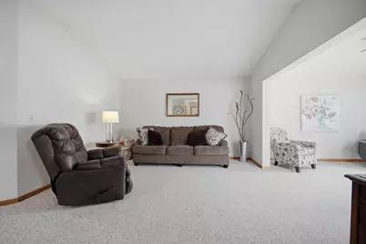 1906 Oak Tree Lane #D, Austin, MN 55912 - Photo 7