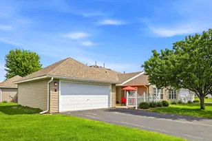 1906 Oak Tree Ln, Austin, MN 55912 - Photo 1