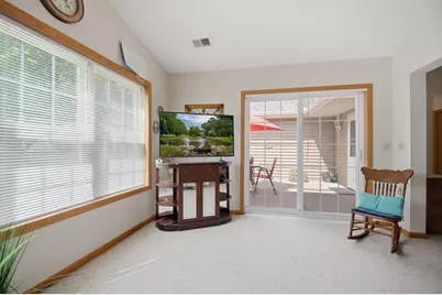 1906 Oak Tree Lane #D, Austin, MN 55912 - Photo 5
