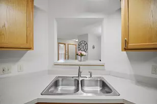 1906 Oak Tree Ln, Austin, MN 55912 - Photo 13