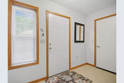 1906 Oak Tree Lane #D, Austin, MN 55912 - Photo 3