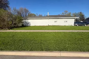 1110 Andrews Ave, Breckenridge, MN 56520 - Photo 3