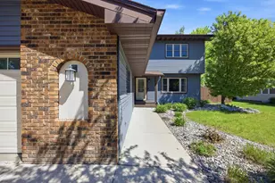 2401 S Flickertail Dr S, Fargo,  58103 - Photo 3