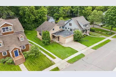 132 Minnetonka Avenue N, Wayzata, MN 55391 - Photo 3