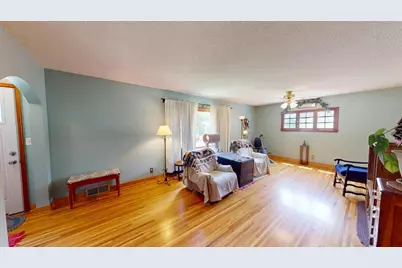 917 Valley Avenue, Albert Lea, MN 56007 - Photo 3