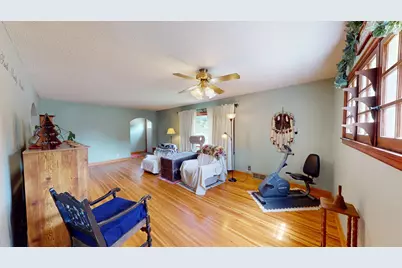 917 Valley Avenue, Albert Lea, MN 56007 - Photo 5