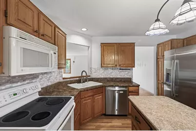 10779 53rd Avenue N, Plymouth, MN 55442 - Photo 9