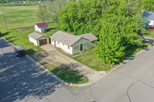 409 4th Ave SW, Long Prairie, MN 56347 - Photo 1