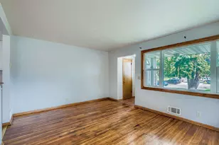 4037 37th Ave N, Robbinsdale, MN 55422 - Photo 7