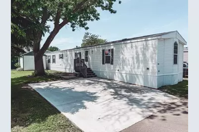 301 Oak Lane, Mankato, MN 56001 - Photo 1