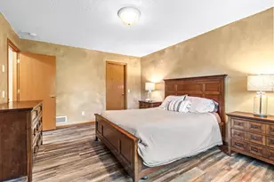 17781 Jasper Ct, Lakeville, MN 55044 - Photo 9