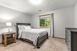 17781 Jasper Ct, Lakeville, MN 55044 - Photo 15