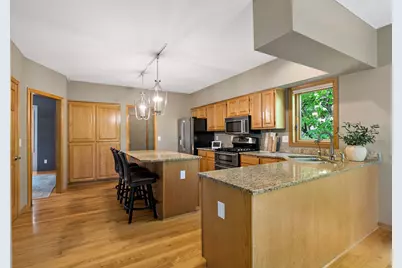 8879 Sylvan Ridge, Eden Prairie, MN 55347 - Photo 13