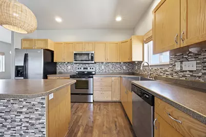 4825 50th Avenue S, Fargo, ND 58104 - Photo 5
