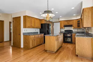1933 Charlton St, West Saint Paul, MN 55118 - Photo 3