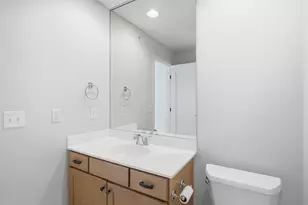 635 Willoughby Way W, Minnetonka, MN 55305 - Photo 29