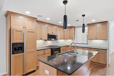 635 Willoughby Way W, Minnetonka, MN 55305 - Photo 5