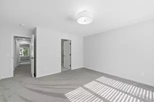 635 Willoughby Way W, Minnetonka, MN 55305 - Photo 27