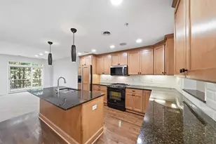 635 Willoughby Way W, Minnetonka, MN 55305 - Photo 3