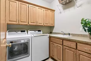 8167 Enclave Rd, Woodbury, MN 55125 - Photo 27