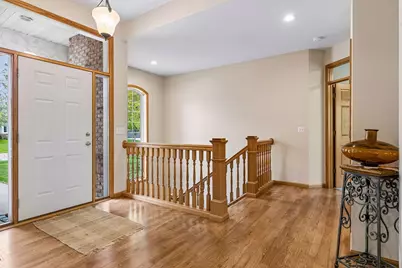 8167 Enclave Road, Woodbury, MN 55125 - Photo 5