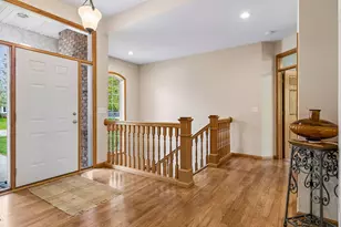 8167 Enclave Rd, Woodbury, MN 55125 - Photo 5