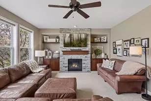 2109 Valley Creek Ln, Shakopee, MN 55379 - Photo 11