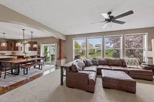 2109 Valley Creek Ln, Shakopee, MN 55379 - Photo 9