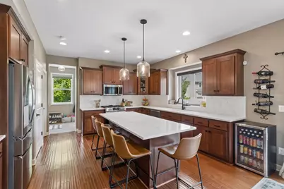 2109 Valley Creek Lane, Shakopee, MN 55379 - Photo 3